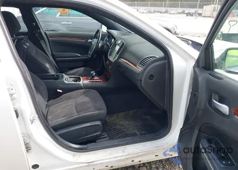 2012 Chrysler 300 from USA, damaged, VIN 2C3CCAAG8CH180712